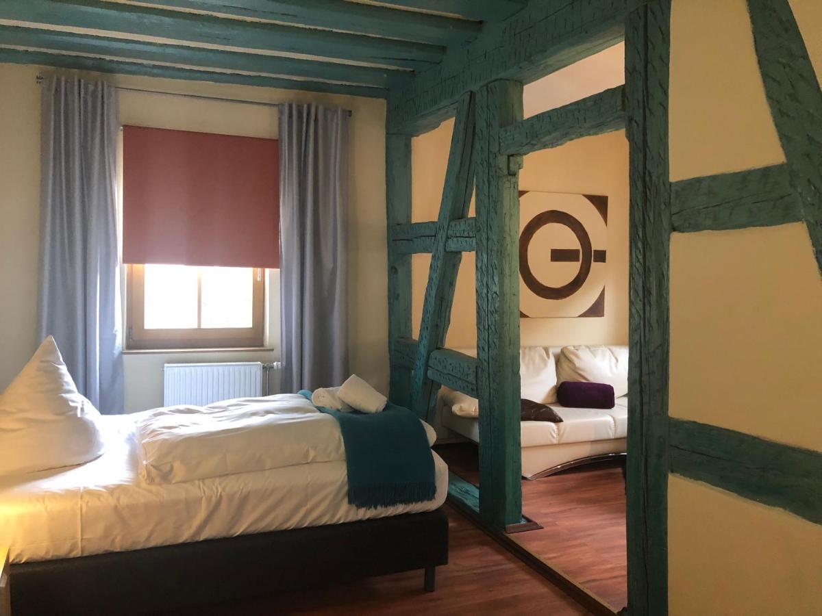 Hotel Kastanienbaum แฮร์โซเกนเอารัค ภายนอก รูปภาพ