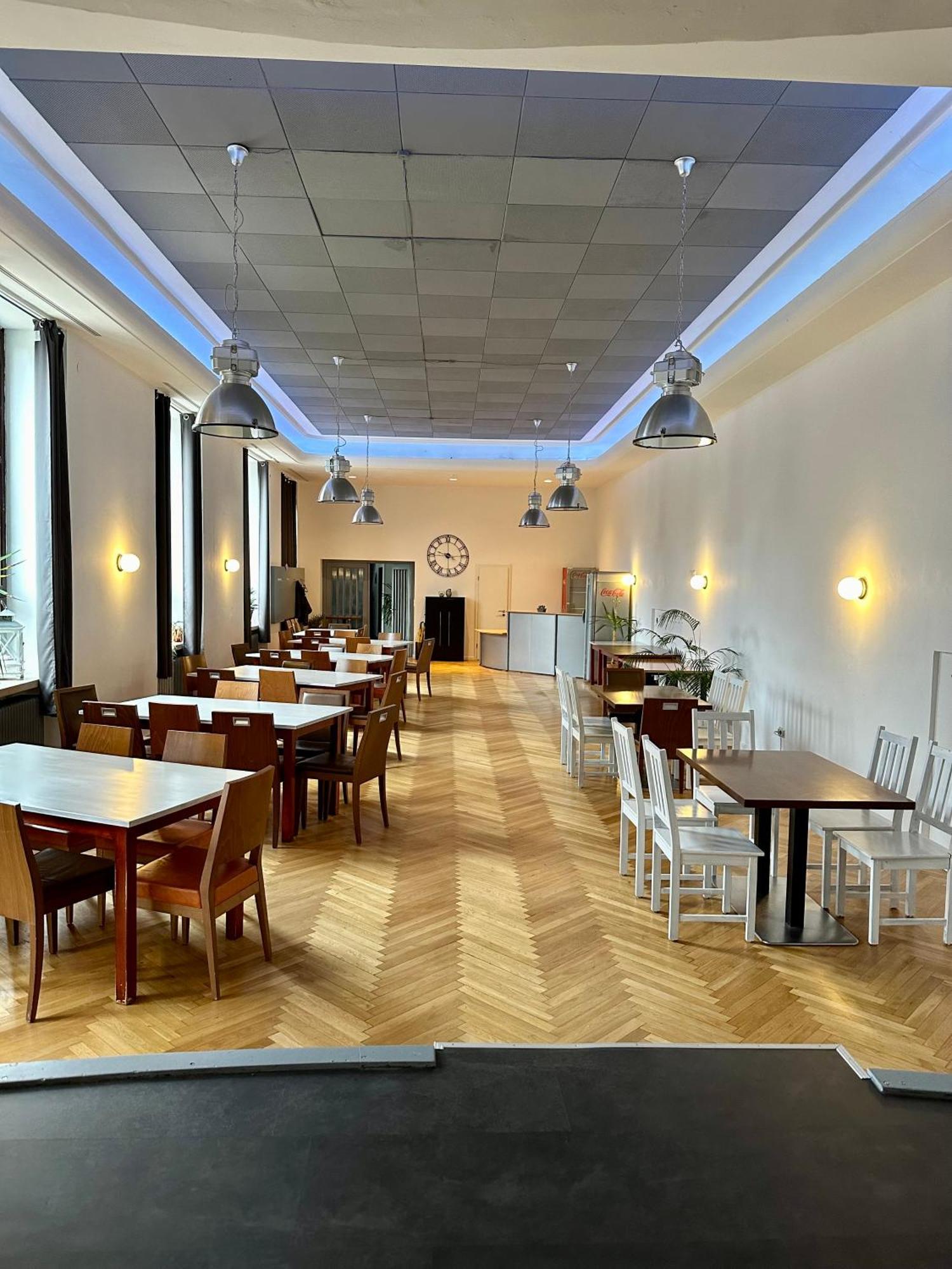 Hotel Kastanienbaum แฮร์โซเกนเอารัค ภายนอก รูปภาพ
