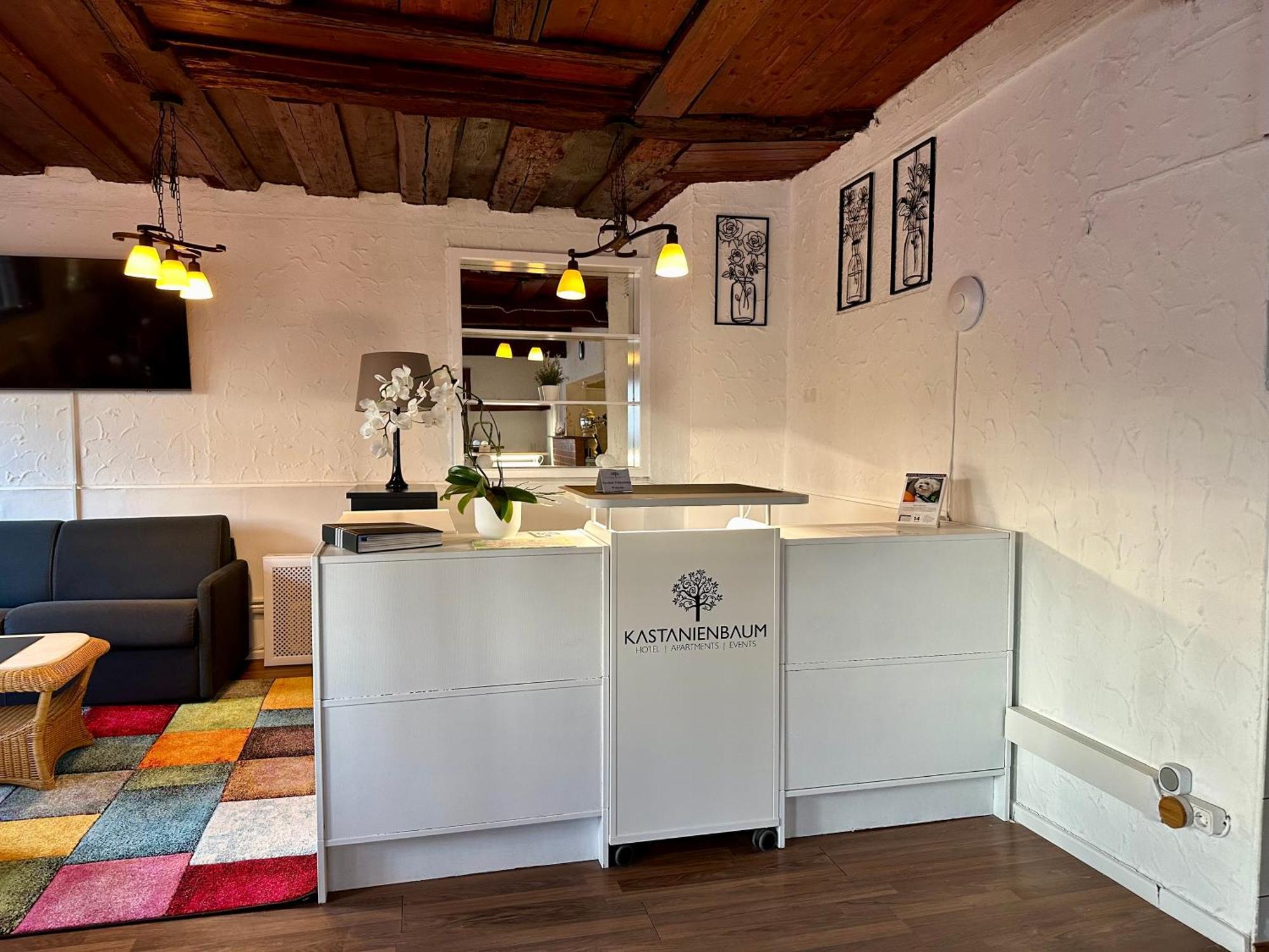 Hotel Kastanienbaum แฮร์โซเกนเอารัค ภายนอก รูปภาพ