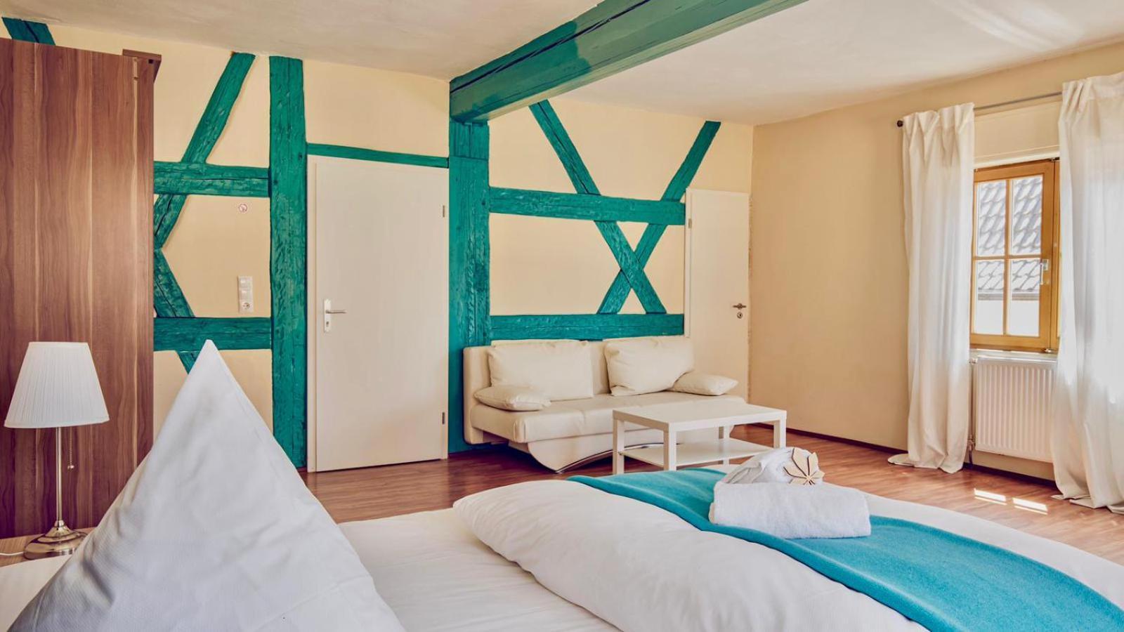 Hotel Kastanienbaum แฮร์โซเกนเอารัค ภายนอก รูปภาพ