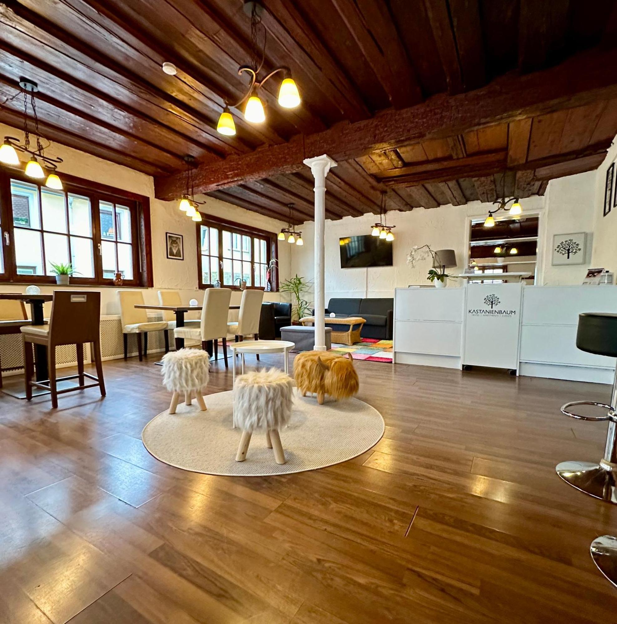 Hotel Kastanienbaum แฮร์โซเกนเอารัค ภายนอก รูปภาพ